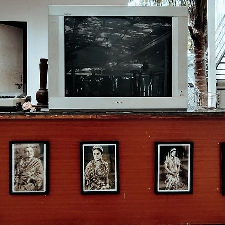 Woodpacker 2.0 Hostel Puducherry Buitenkant foto
