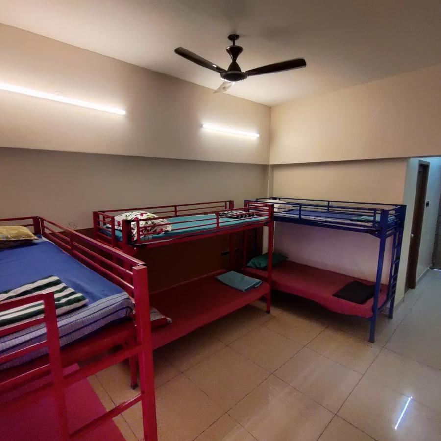 Woodpacker 2.0 Hostel Puducherry Buitenkant foto